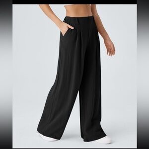 NWT Halara  mid Rise Wide Leg Pants with Pockets
100% Cotton small black tall